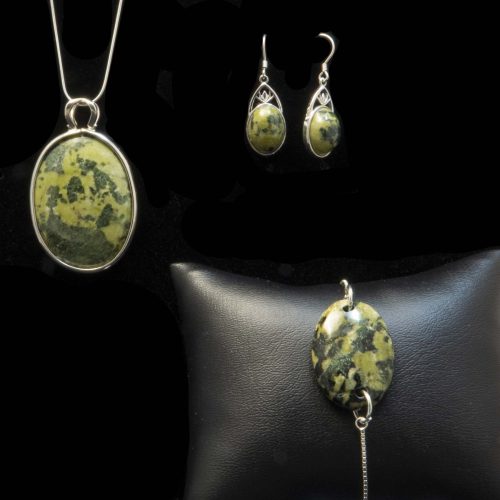 Gogunjula Jasper Set